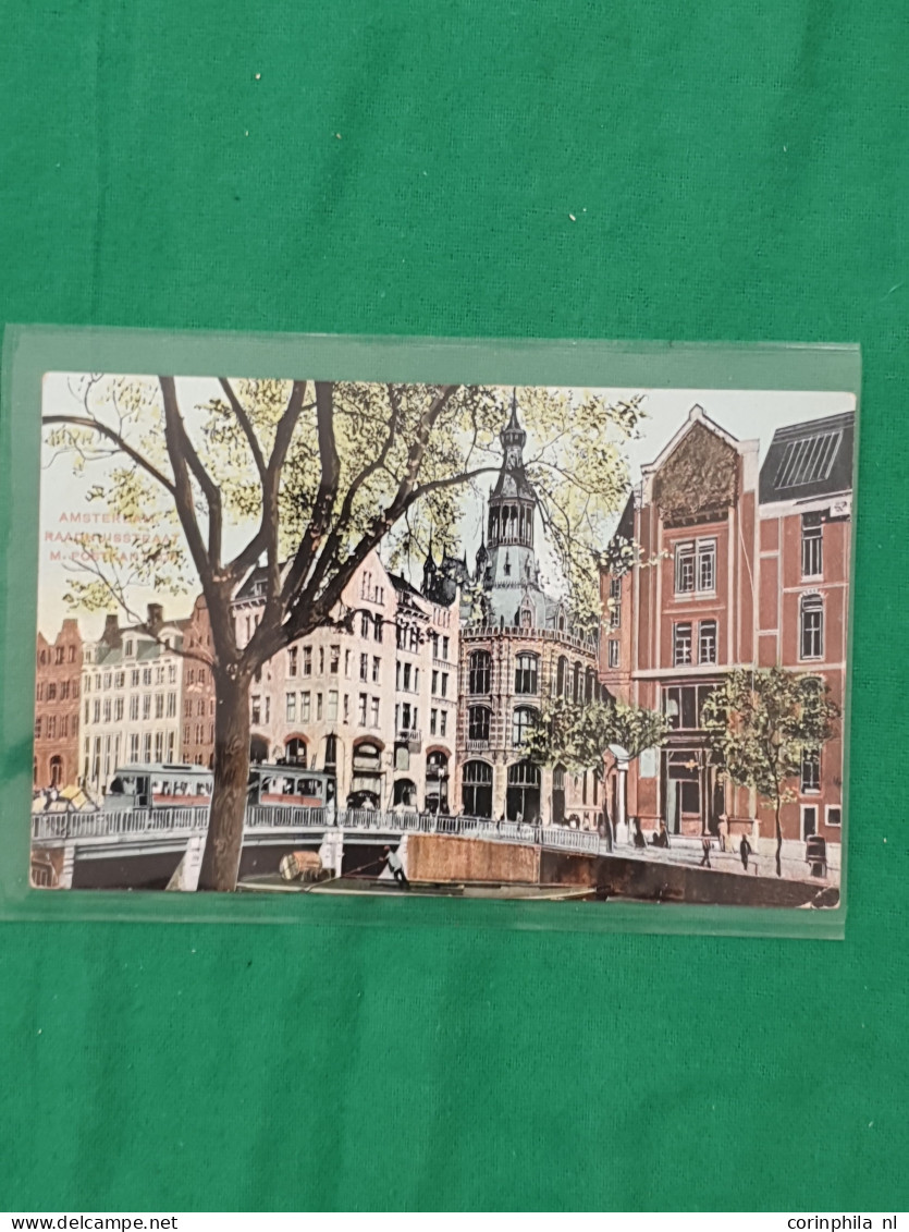 Cover Amsterdam, ca. 1500 prentbriefkaarten w.b. oude en zeer oude deels op straat/gracht gesorteerd, iets stereo in doo