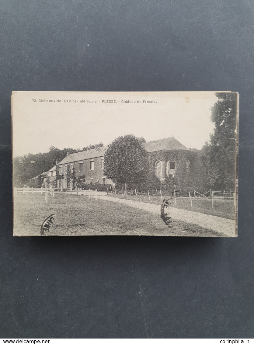 Cover France, over 1900 postcards including older in plastic box