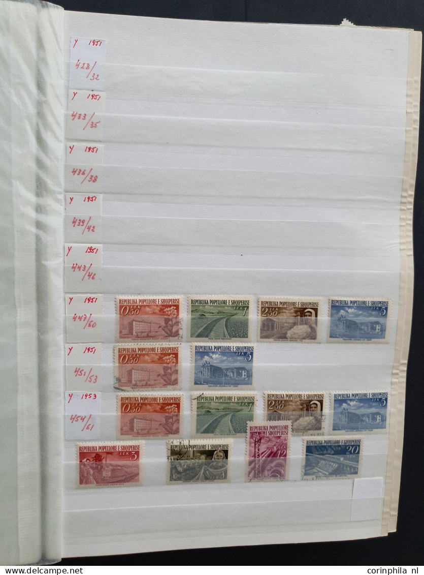 1881/2016 stock Bulgaria, Yugoslavia and Albania used */** with a large number of stamps and sheetlets, some better item