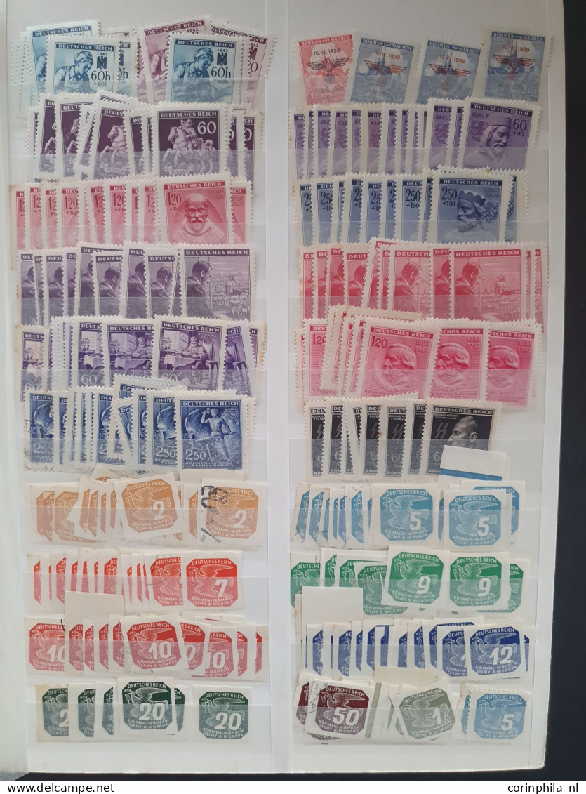 1918/1954 collection and stock including Saar, Memel, Danzig etc. with better items, varieties and postmarks in 7 stockb