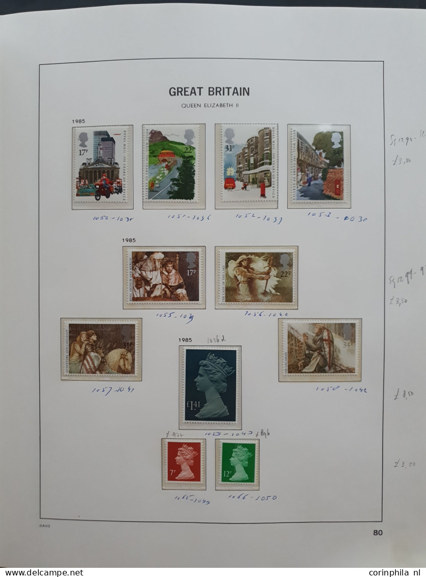 1860/2003 collection used and */** including better items, face value and some India stamps in 4 albums, folder and stoc