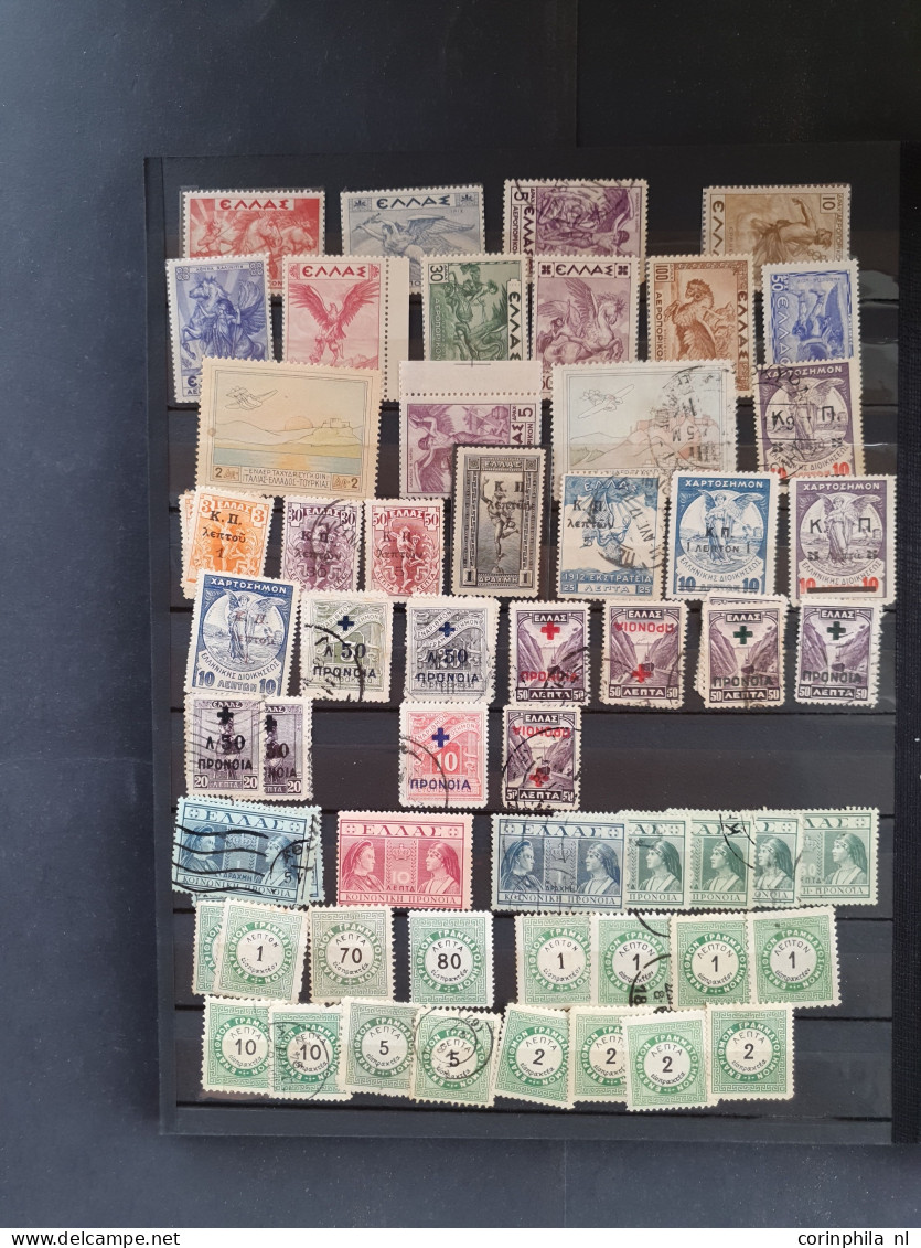 1861/1990 collection with about 40 large Hermes heads, better items, occupied zones, covers etc. in 2 stockbooks