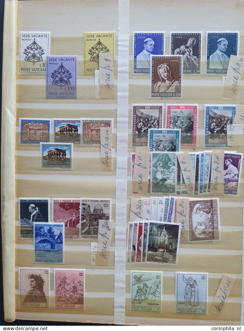 1920c/1966 collection Italy and Vatican mostly */** with better items in 2 folders and stockbook