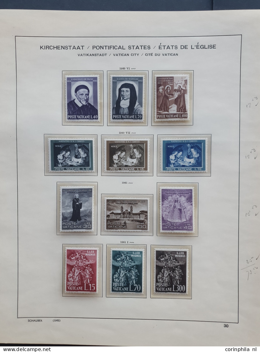 1920c/1966 collection Italy and Vatican mostly */** with better items in 2 folders and stockbook