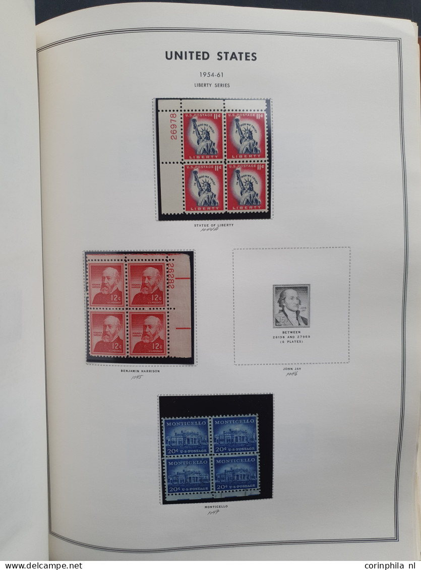 1919-1980, collection larger units mainly ** including plate blocks in 2 Harris albums