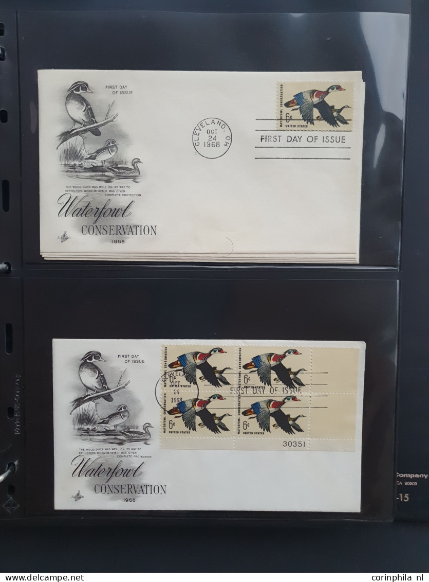 1980/1991 collection Duckstamps with ** stamps, fdc's etc. in approx 30 presentation packs, 2 albums in box