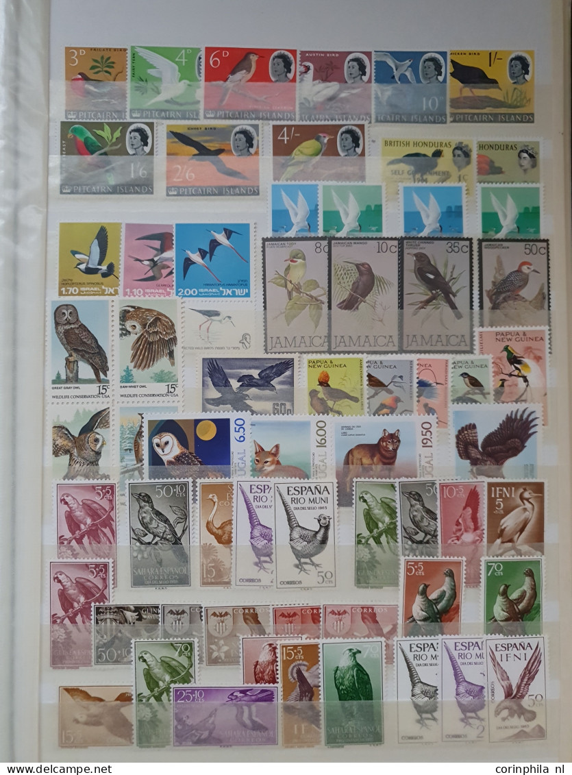 1960 onwards collection Flora and Fauna mainly */** including better sets/miniature sheets in 2 stockbooks