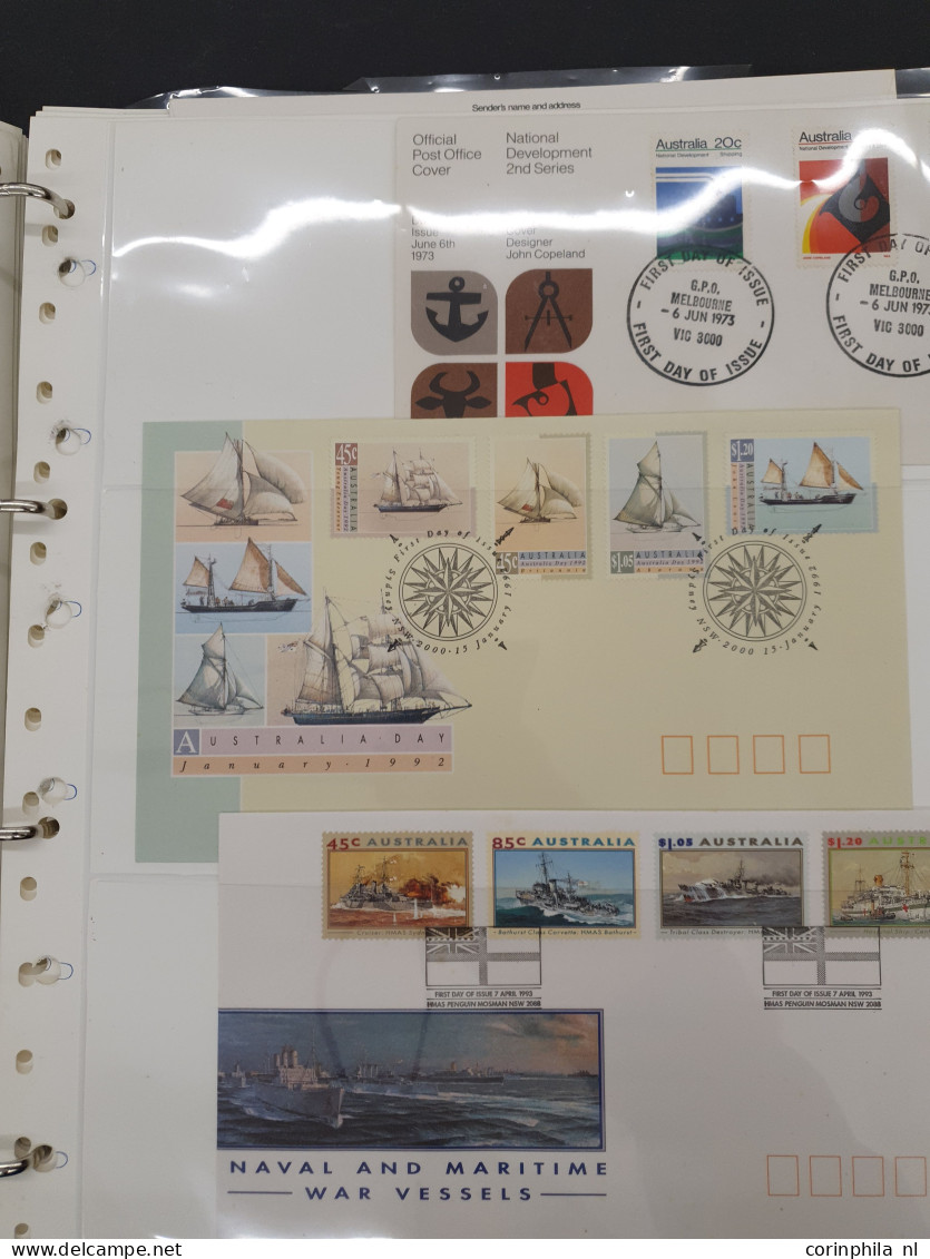 1919/2000 topical collection Ships and Boats, used and */** with a large number of sets and miniature sheets, incl. bett