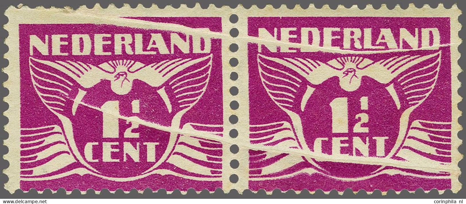 Mounted Mint 1½ Cent Roodviolet, Horizontaal Paar Met 2 Mooie Harmonicavouwen, Vrijwel Pracht Ex. (gomzijde Iets Getint) - Sin Clasificación