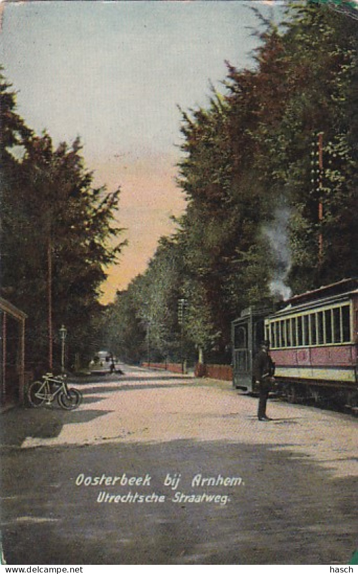 2606185Oosterbeek Bij Arnhem, Utrechtsche Straatweg. (zie Hoeken Bij Gekleurd, Rechtsboven Een Kleine Beschadiging) - Oosterbeek