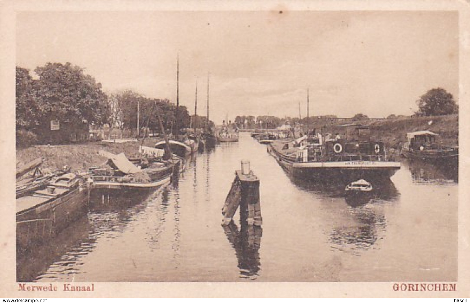 2606348Gorinchem, Merwede Kanaal. (minuscule Vouwen In De Hoeken) - Gorinchem