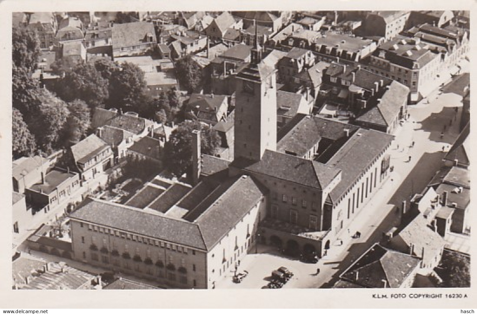 2606523Enschede, Raadhuis. K.L.M. FOTO.  - Enschede