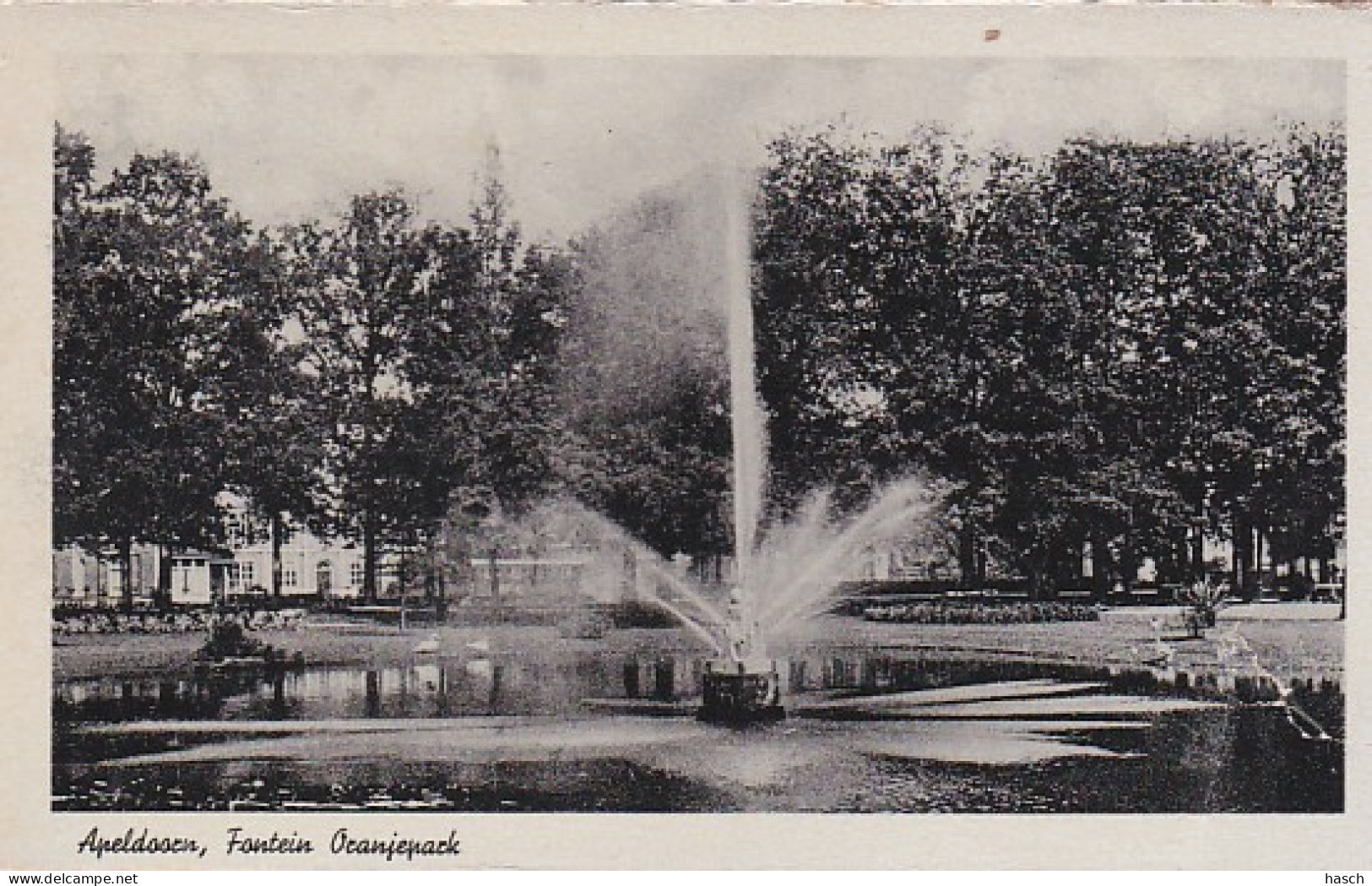 2606566Apeldoorn, Fontein Oranjepark. (Rechtsonder Scheur) - Apeldoorn