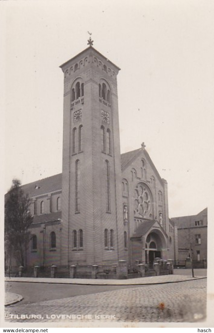 2606723Tilburg, Lovensche Kerk. (FOTOKAART MET ZILVERGLANS) (Zie Onderrand)  - Tilburg