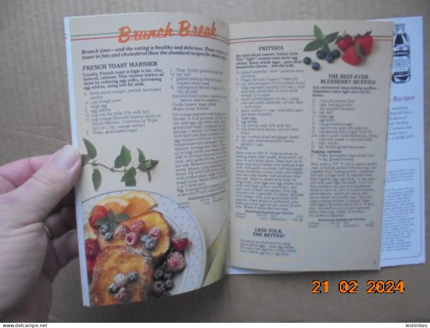 Collection Of Light And Healthy Recipes From Bertolli Olive Oil 1991 - Noord-Amerikaans