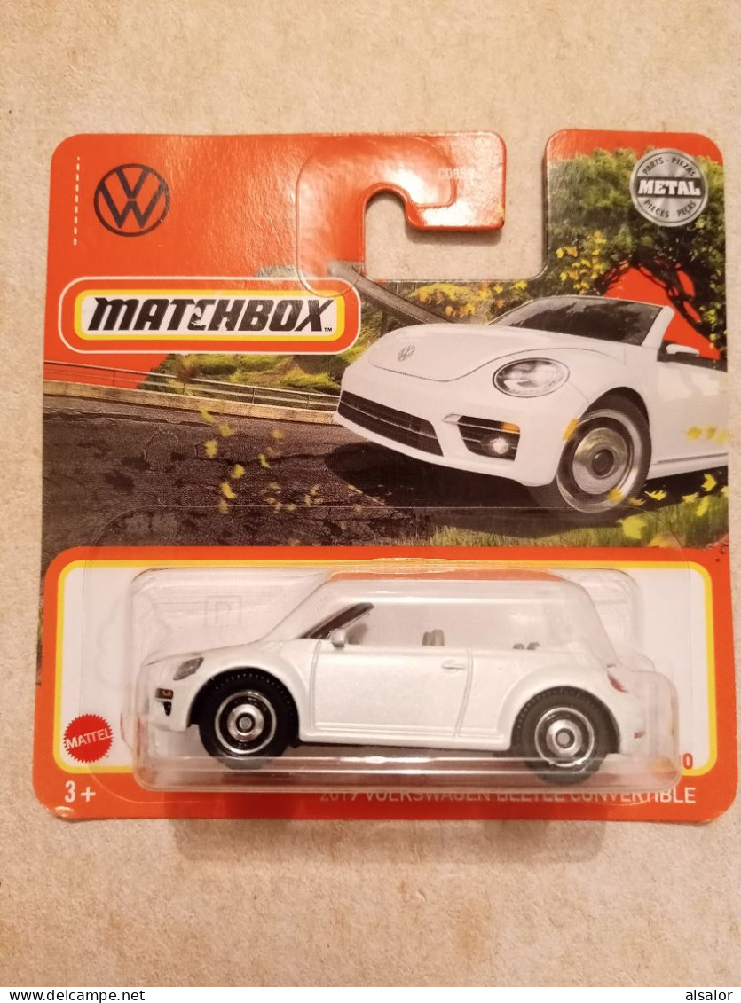 2019 VOLKSWAGEN BEETLE CONVERTIBLE BLANCHE MATCHBOX - Matchbox (Mattel)