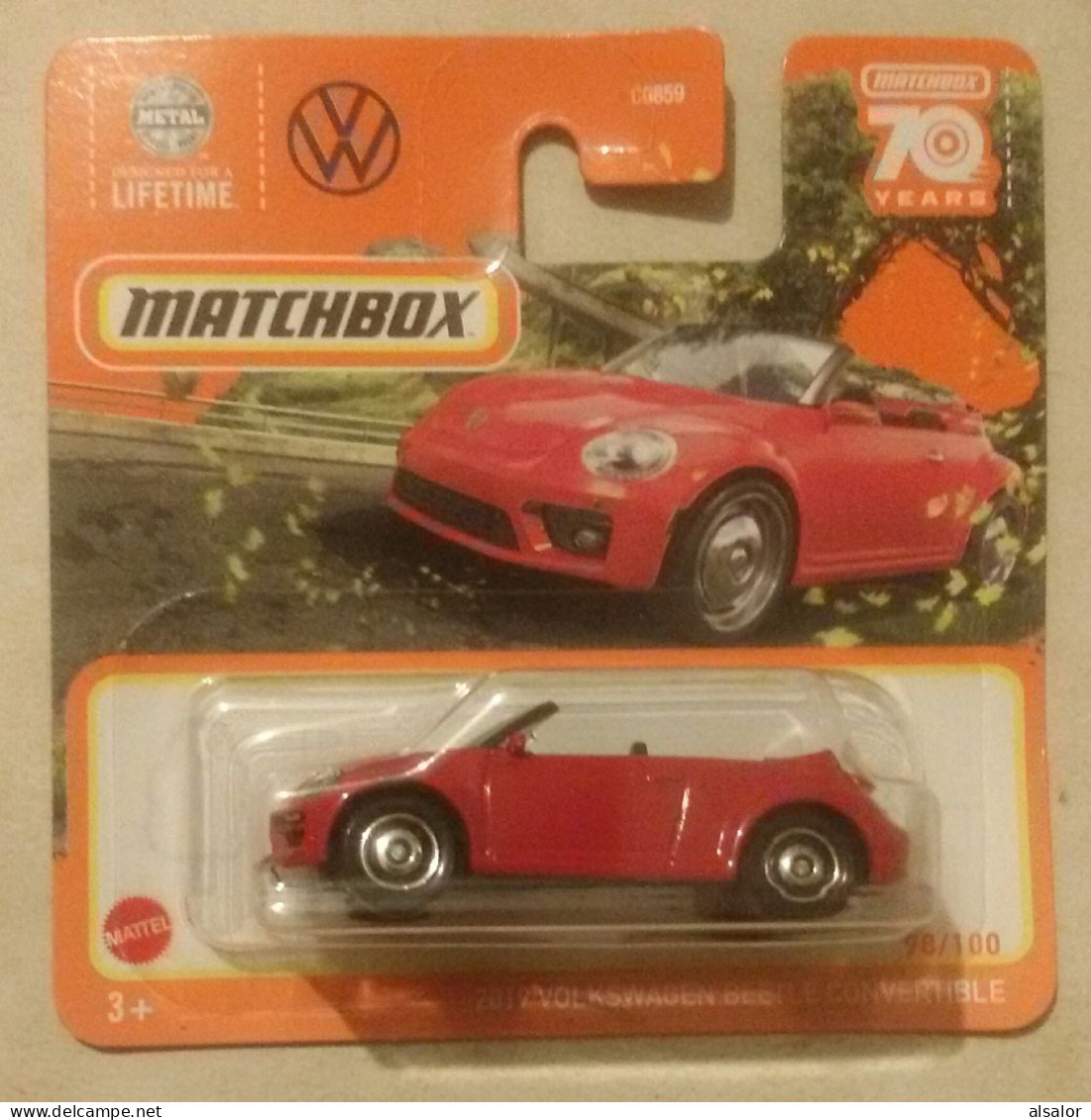 2019 VOLKSWAGEN BEETLE CONVERTIBLE ROUGE MATCHBOX - Matchbox (Mattel)