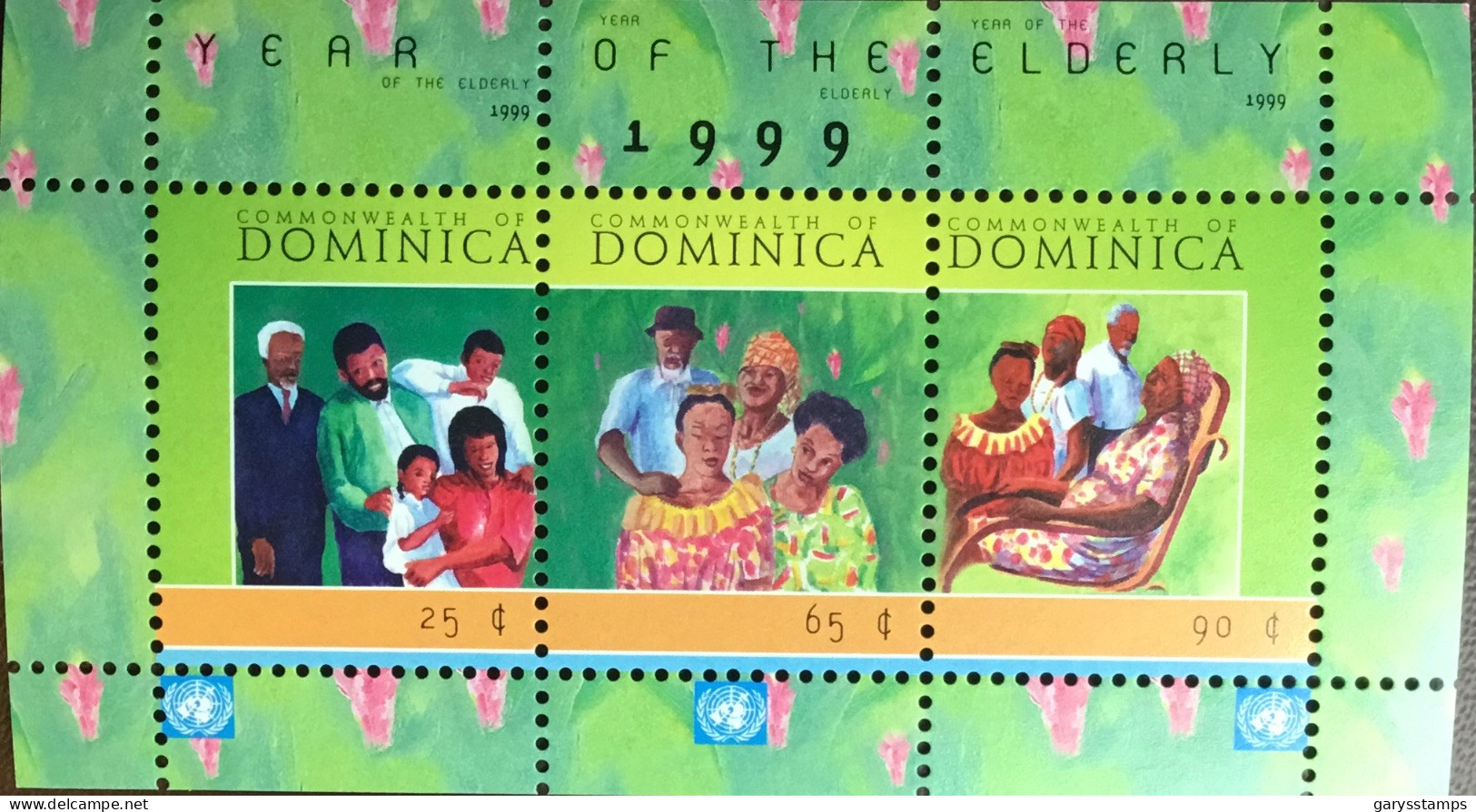 Dominica 1999 Year Of The Family Sheetlet MNH - Dominique (1978-...)