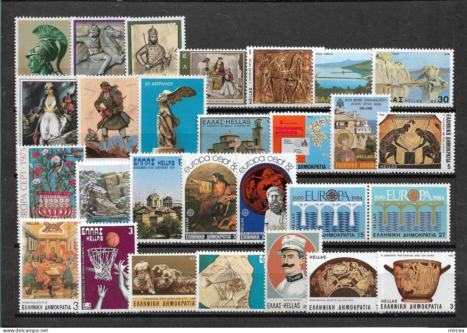 C5305 - Lot Timbres Neufs** Grece - Collections