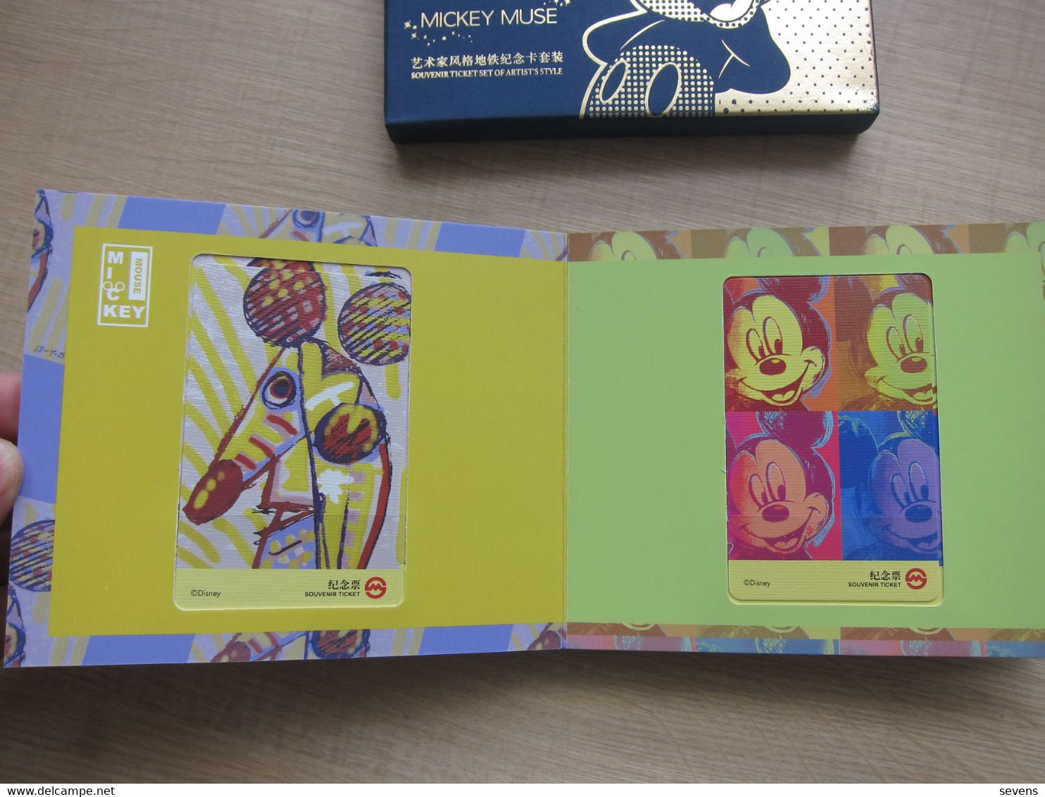 Shanghai Metro Souvenir Ticket Set, Disney Mickey Muse Artist's Sty;e, Set Of 10, Mint In Folder,see Description - Non Classés