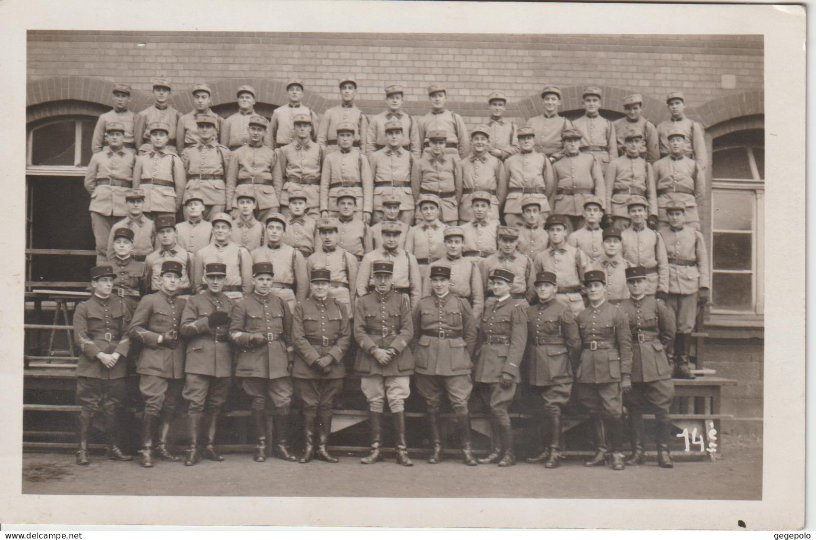 HAGUENAU - Des Militaires Du 14ème Régiment ? Qui Posent   ( Carte Photo ) - Haguenau