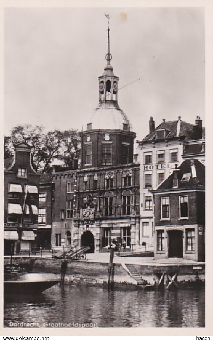 485128Dordrecht, Groothoofdspoort 1951(FOTOKAART)(doordrukstempel) - Dordrecht