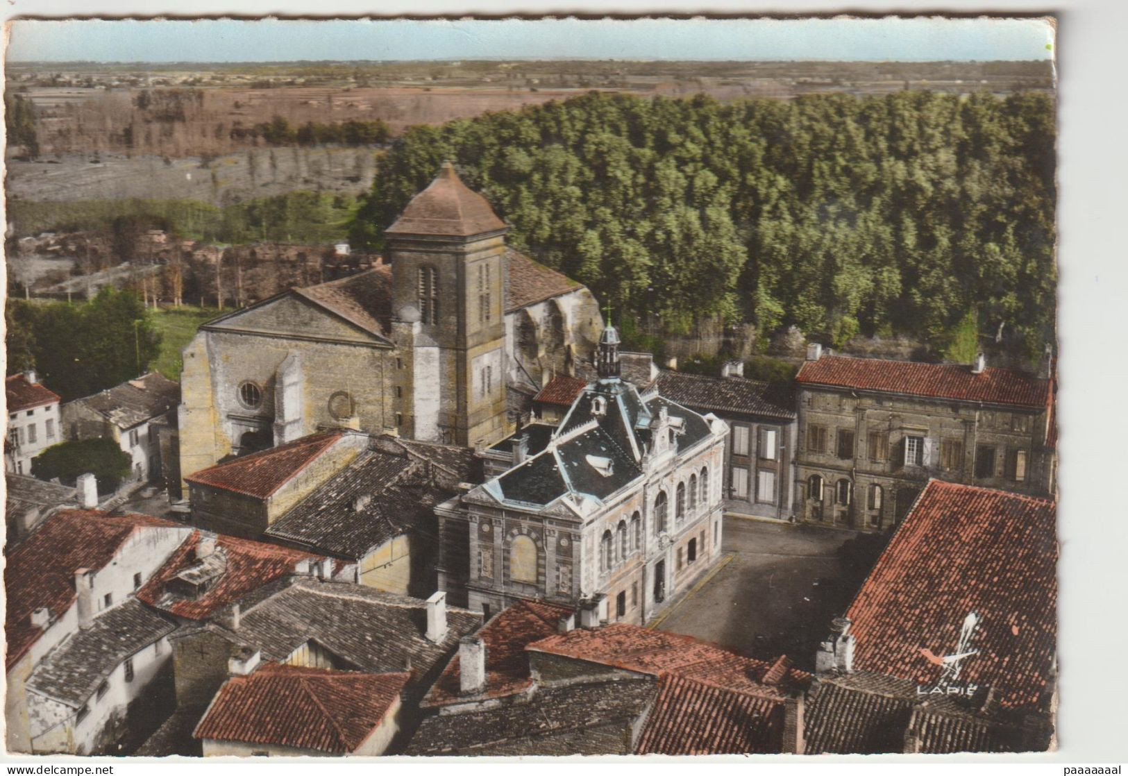 VERDUN SUR GARONNE  L EGLISE ET LA MAIRIE - Verdun Sur Garonne