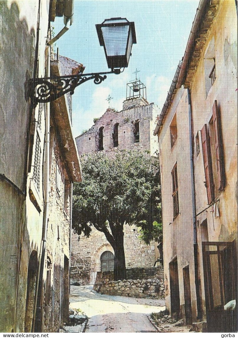 *CPM Toilée - 83 - LE CASTELLET - Vieille Rue, église Du XIIe Siècle - Le Castellet