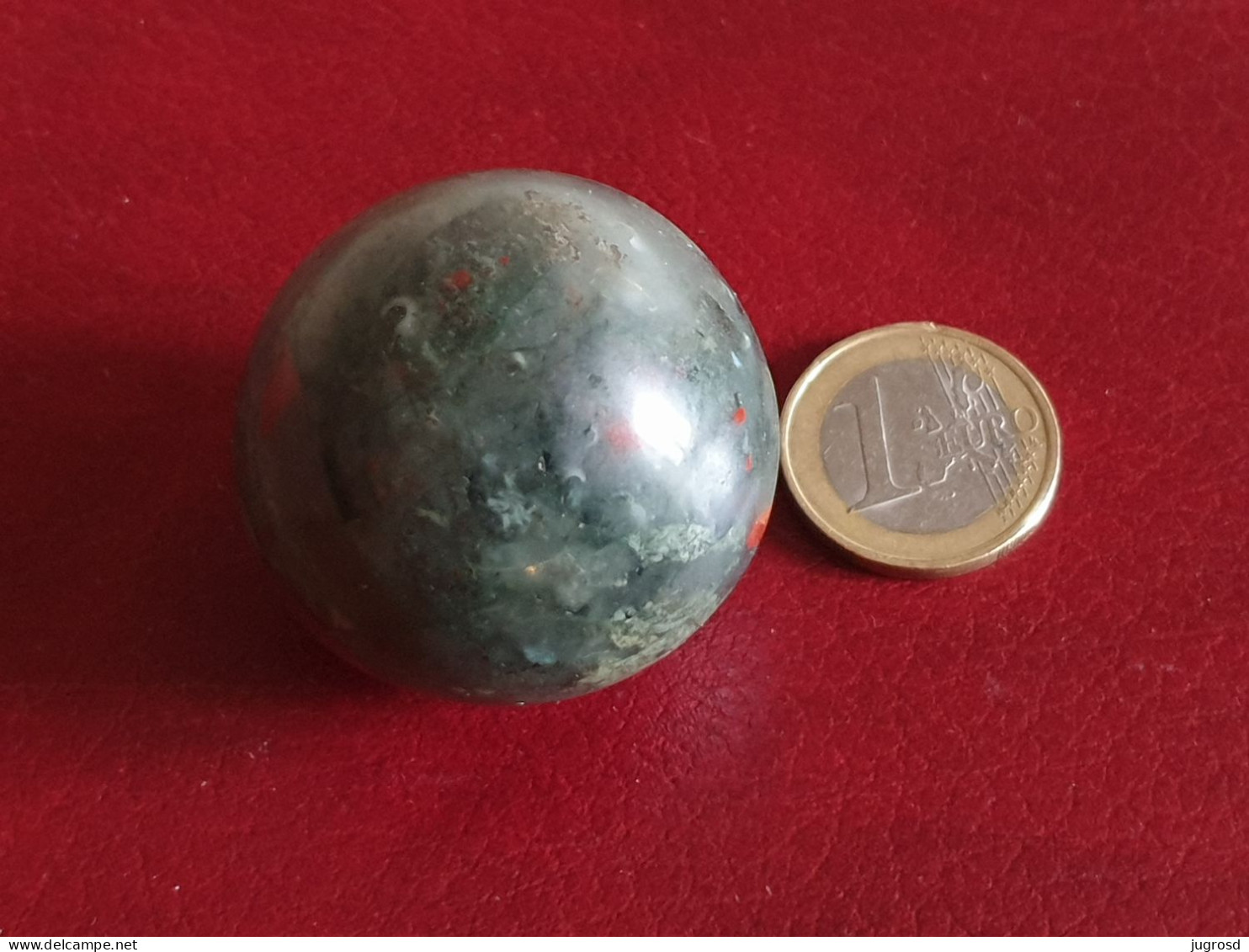 Sphère De Jaspe African Bloodstone Diamètre 4,3 Cm Poids 98 Grammes - Minerales