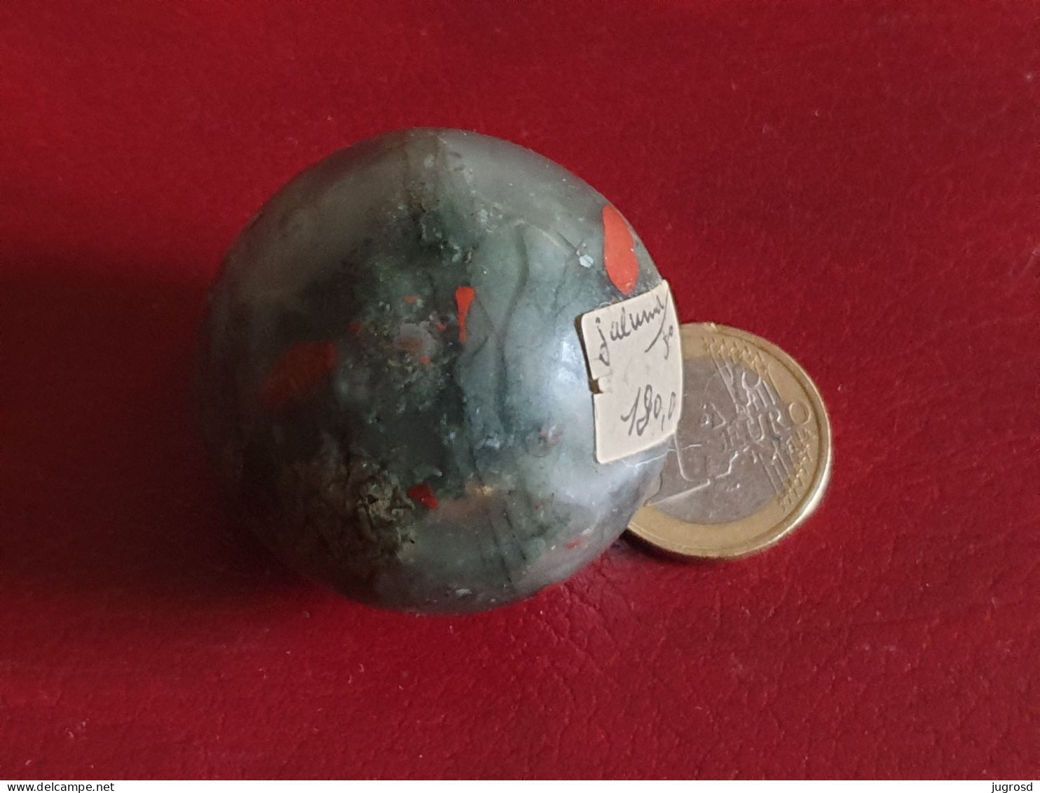 Sphère de Jaspe African Bloodstone diamètre 4,3 cm poids 98 grammes