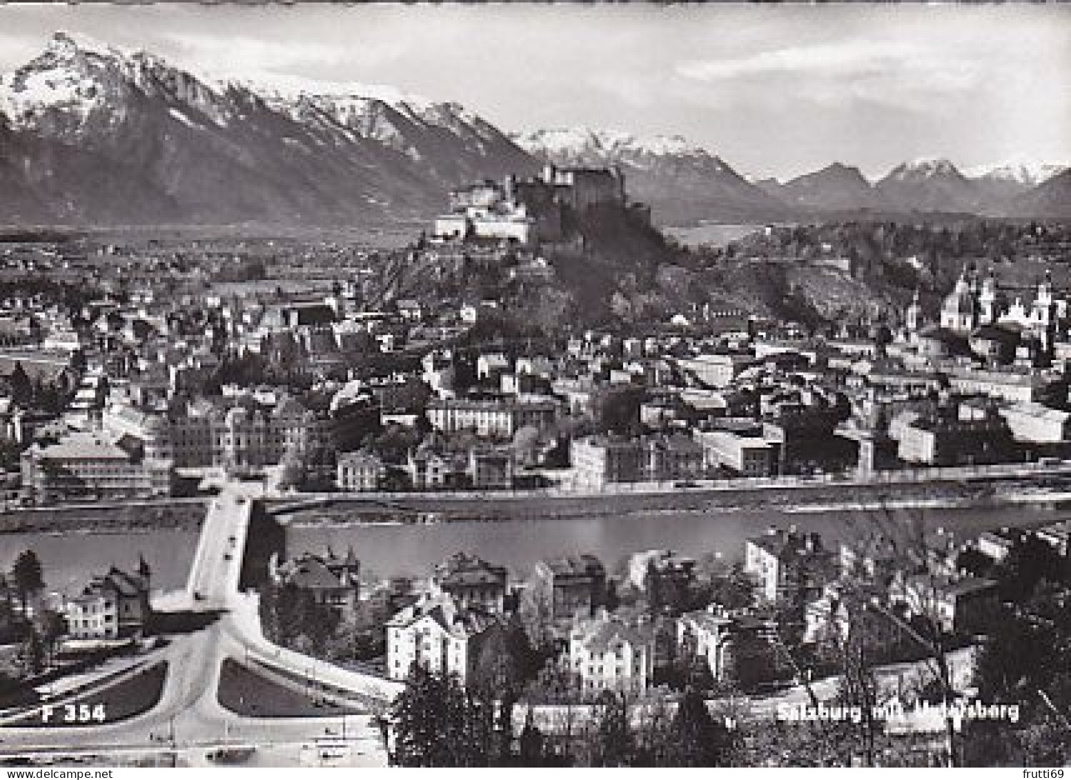 AK 204178 AUSTRIA - Salzburg Mit Untersberg - Salzburg Stadt