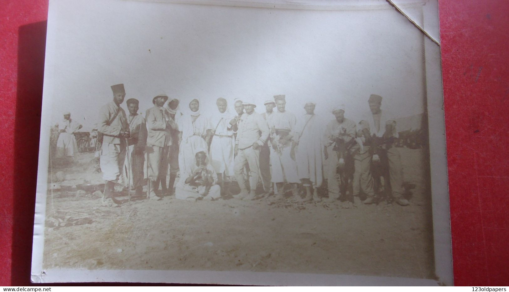 XIX EME PHOTO MILITAIRE EN AFRIQUE CASQUE COLONIALE UNIFORMES - Krieg, Militär
