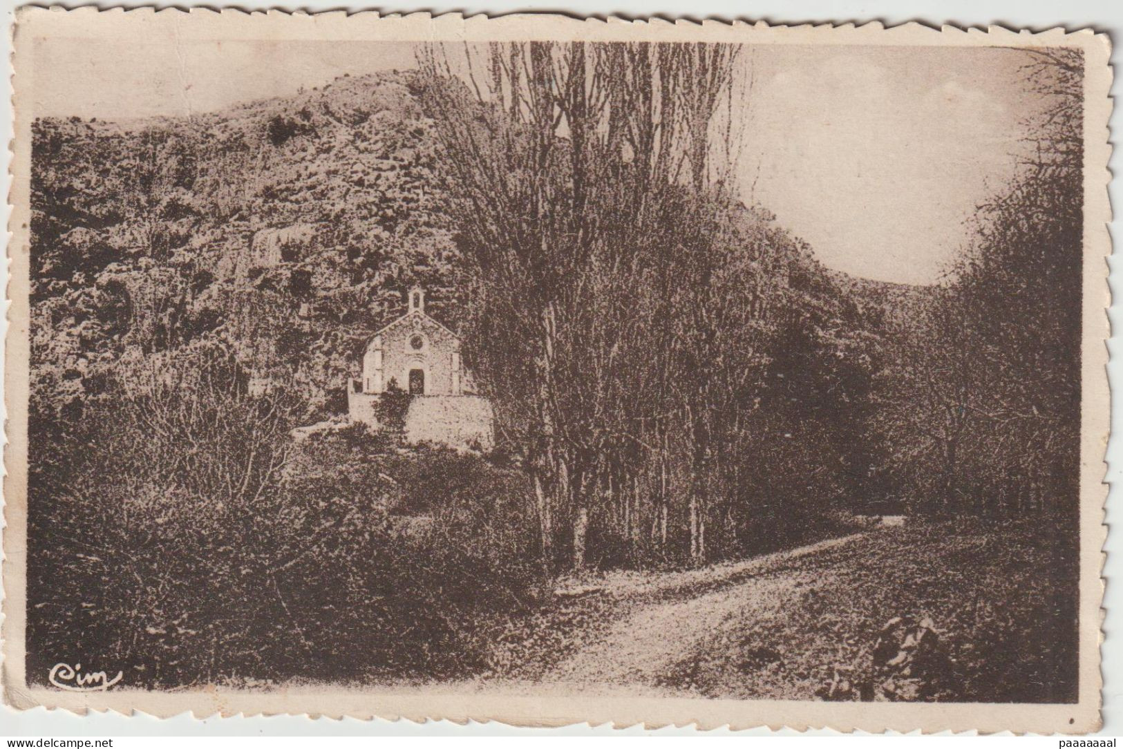 SALERNES  VALLEE ET CHAPELLE SAINT BARTHELEMY - Salernes