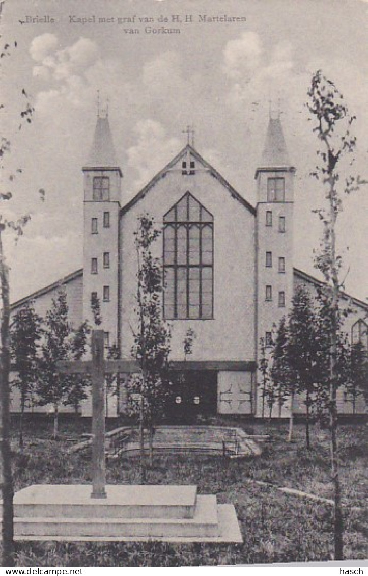 484959Brielle, Kapel Met Graf Van De H. H. Martelaren Van Gorkum. (poststempel 1907) - Brielle