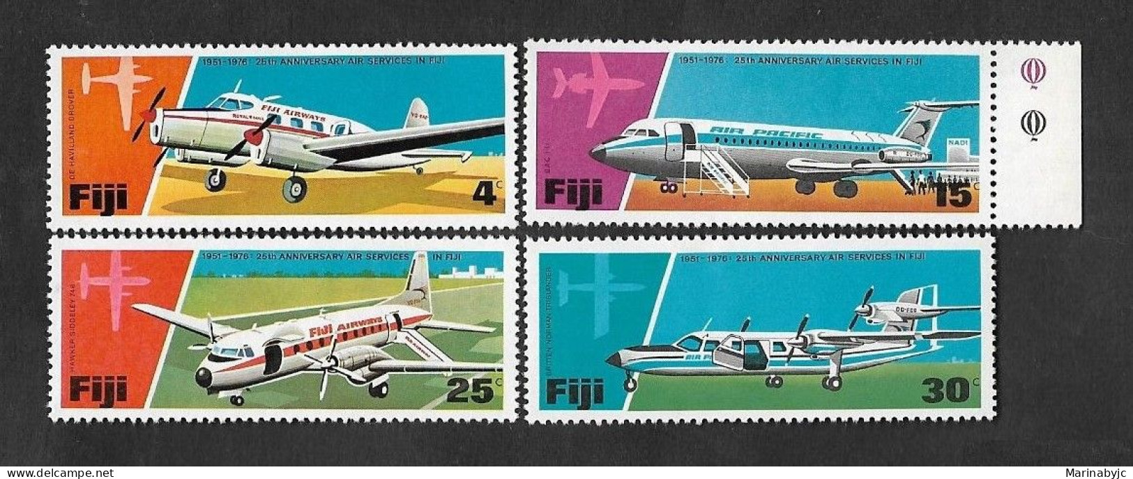 SE)1976 FIJI, 25TH ANNIVERSARY OF AIR SERVICE IN FIJI, AIRPORT, MINT AIRCRAFT SERIES - Fiji (1970-...)