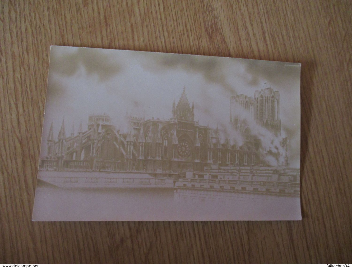 Carte Photo 51 Marne Reims Cathédrale E Feu Pendant La Guerre De 14/18 - Reims