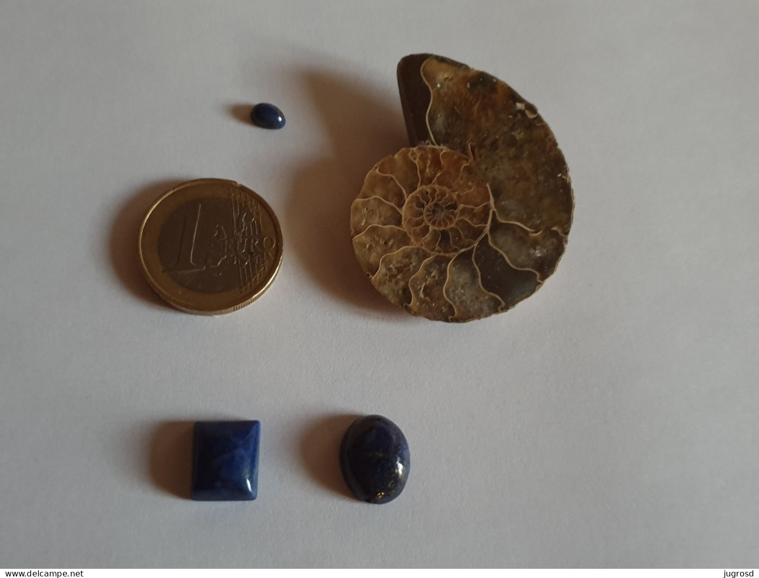 Lot De Une Ammonite Cristallisée 4,6 Cm Et 3 Lapis Lazuli Prêts à Sertir - Fossils