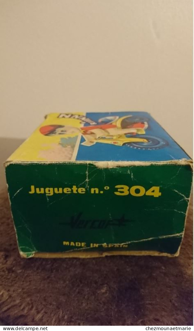 ENFANT SUR MOTO EN TOLE AVEC SA CLE 1965 ESPAGNE AVEC BOITE JOUET N°304 VERCOF