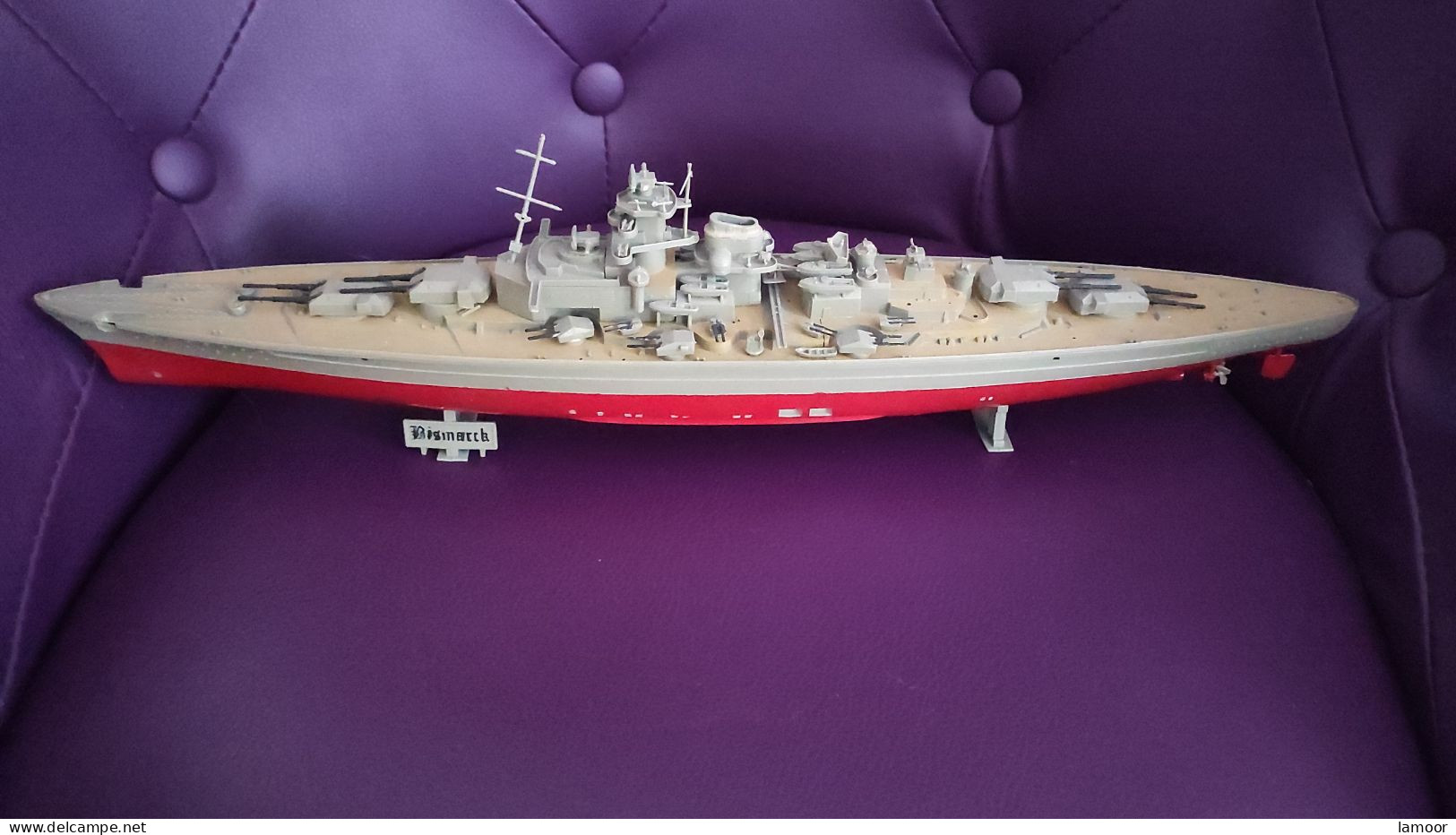 2 WK Bismark Schiff Modell Aus Kunstoff Ca 50 Cm Lang - Bateaux