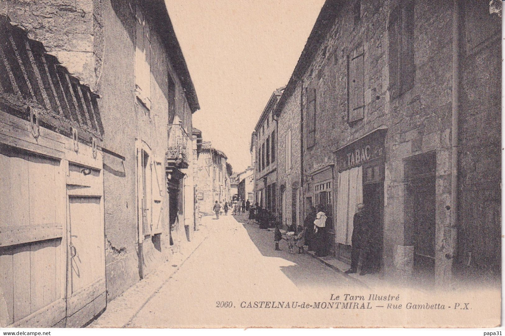 CASTELNAU-de-MONTMIRAIL   Rue Gambetta Avec Le Tabac - Castelnau De Montmirail