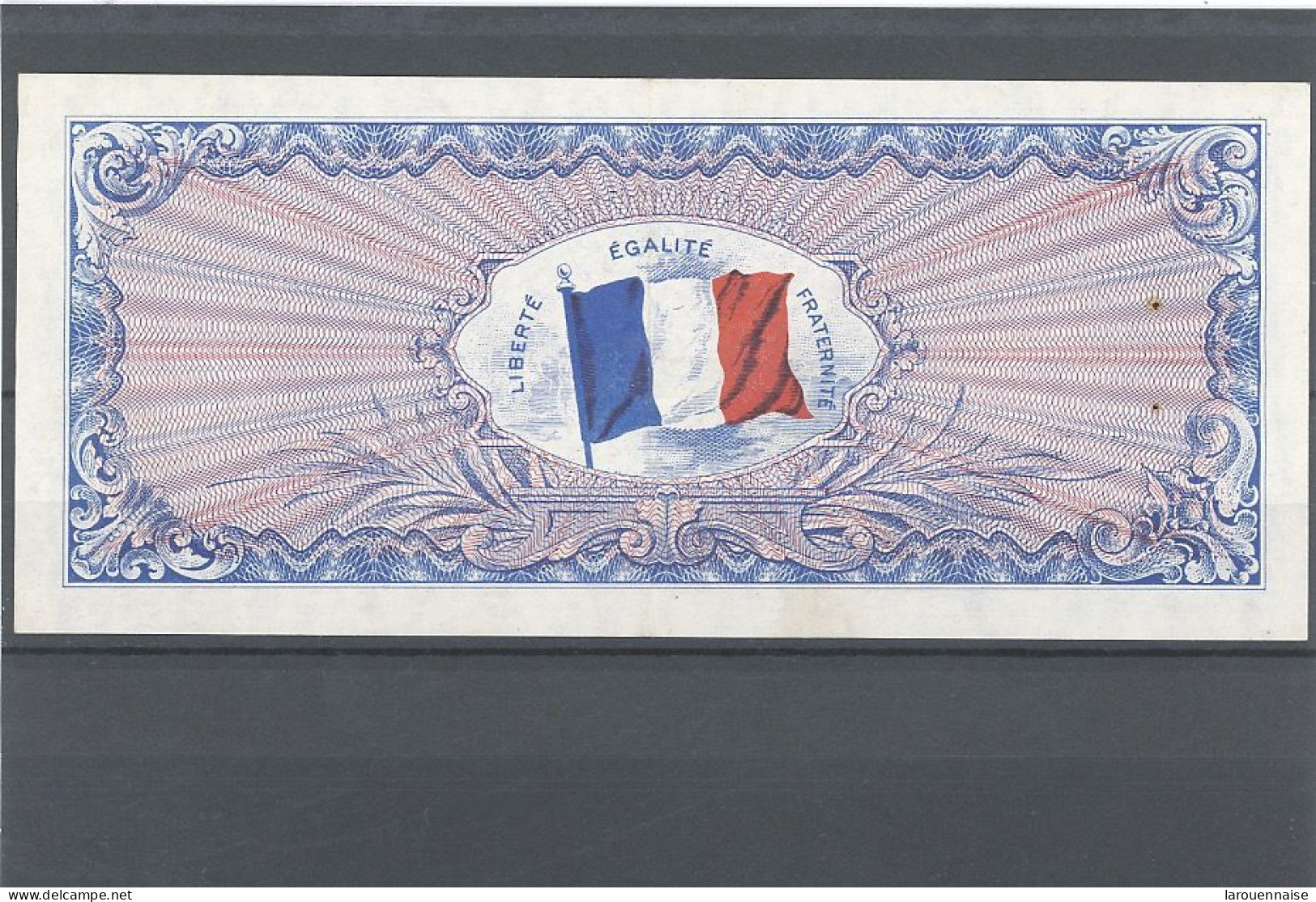 BILLET DU TRÉSOR-50F DRAPEAU -SANS N°SERIE  -VF19 /01- SUP (XF) -1 ÉPINGLAGE - 1 PLI NON MARQUÉ - 1944 Drapeau/Francia