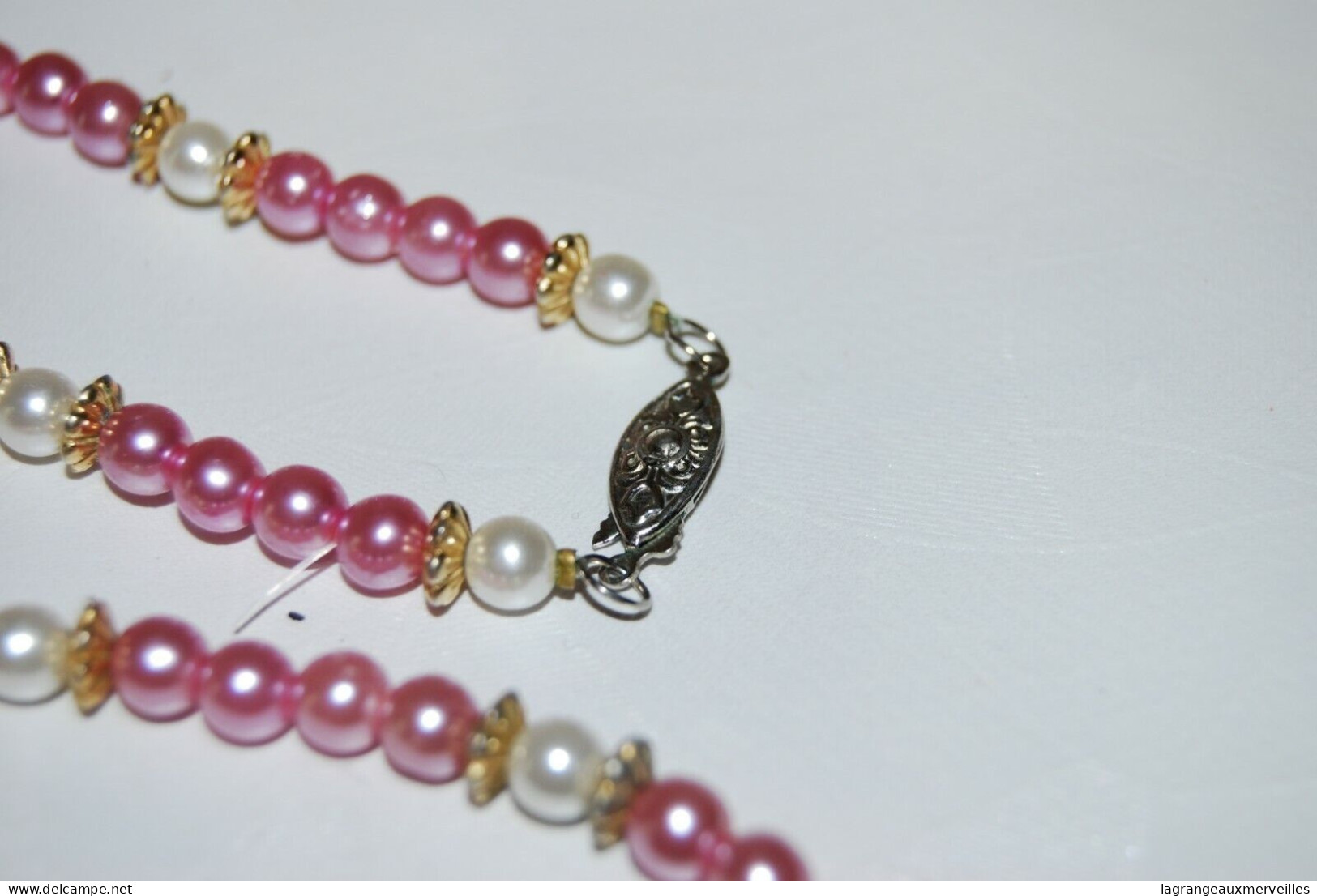 C56 Magnifique Collier De Perles Roses Et Blanches - Dorure - Halsketten