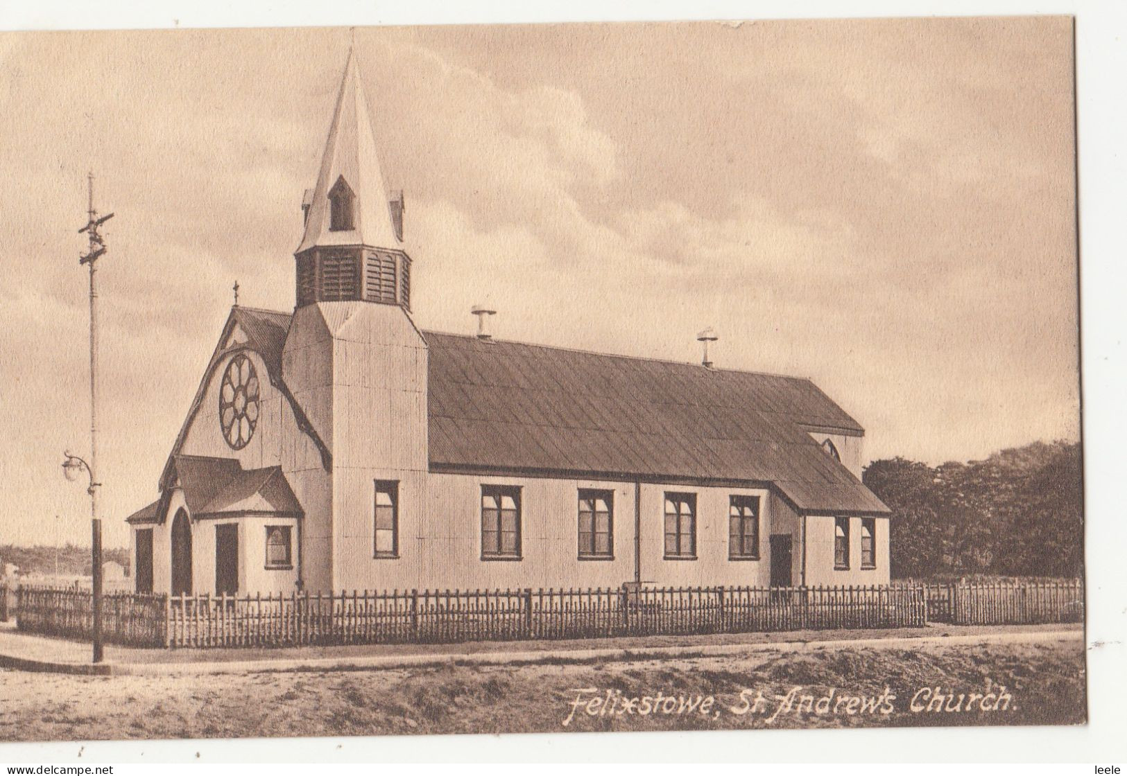 BW01. Vintage Postcard. St. Andrew's Church, Felixstowe, Suffolk - Autres & Non Classés