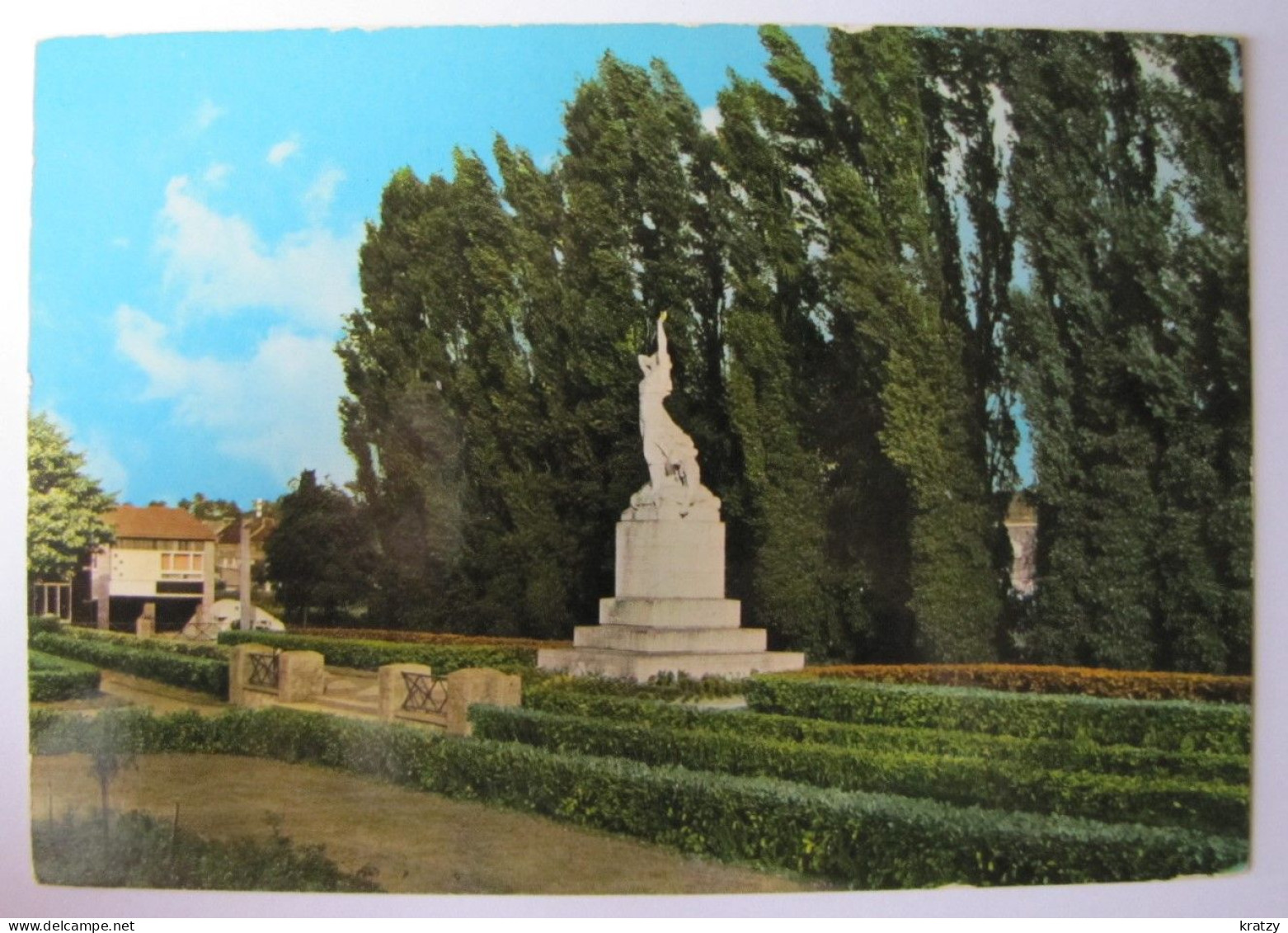 BELGIQUE - NAMUR - SAMBREVILLE - TAMINES - Le Monument Aux Morts - Sambreville