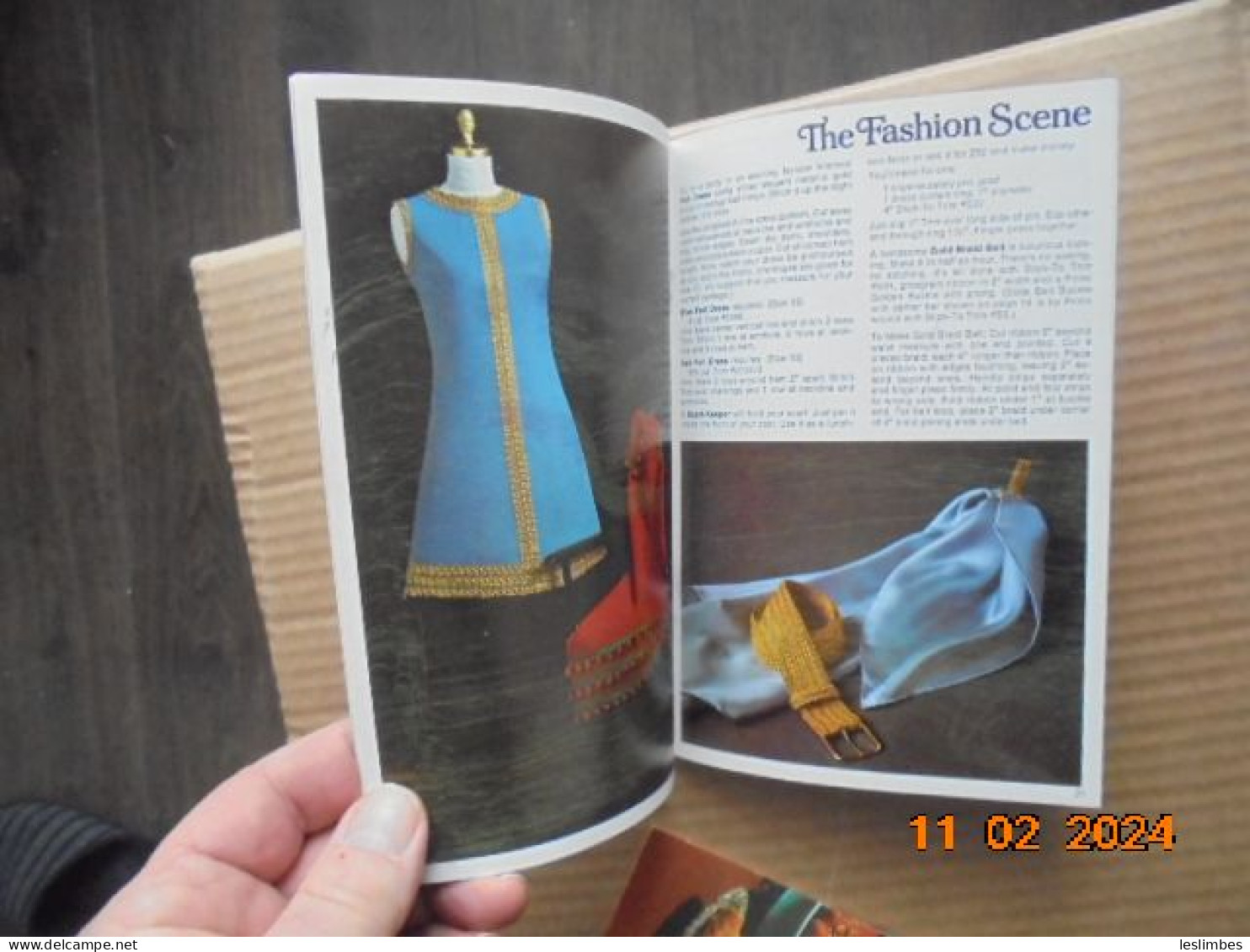 One Hundred Beautiful Ways To Dress Up Christmas: A Step By Step Guide [Wrights 1969] - Crafts