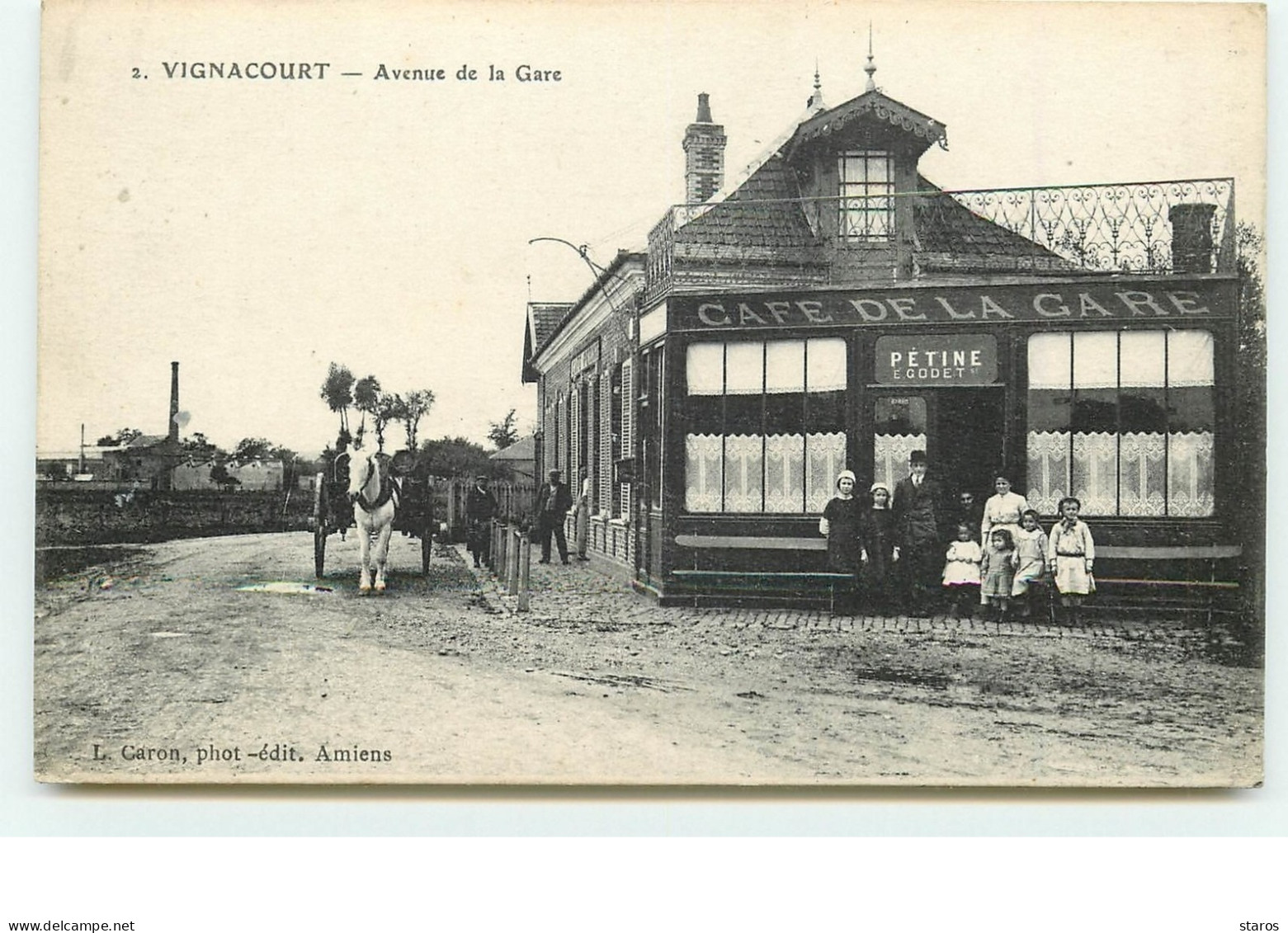 VIGNACOURT - Avenue De La Gare - Café De La Gare - Pétine - E. Godet - Vignacourt