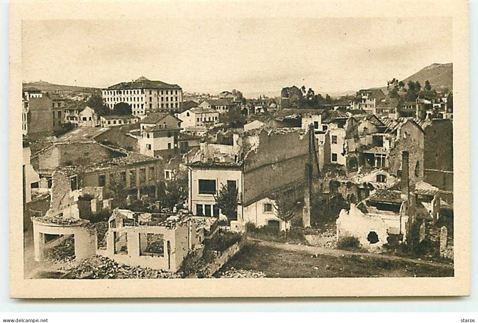 OVIEDO - Chalets Del Prado Picon Sanudamente Batidos Por La Artilleria Roja - Guerra Civil - Asturias (Oviedo)