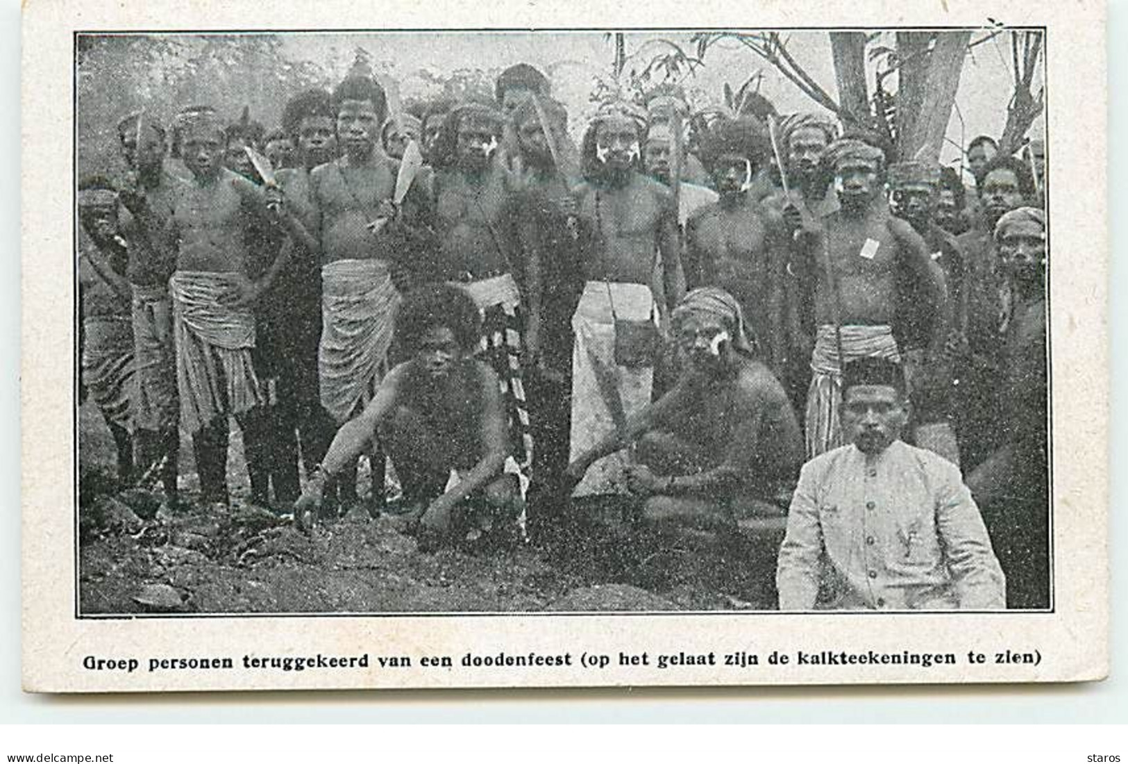 Papouasie Nouvelle Guinée - Groep Personen Teruggekeerd Van Een Doodenfeest - Retour D'une Fête Des Morts - Papua New Guinea