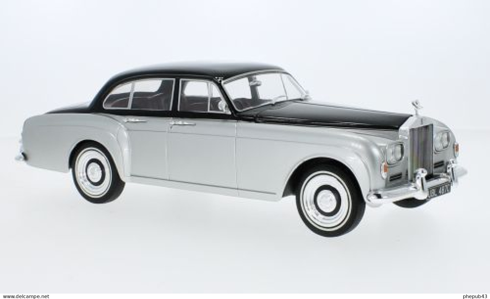 Rolls Royce Silver Cloud III Flying Spur - H.J. Mulliner - 1965 - Silver/black - Model Car Group (1:18) - Other & Unclassified