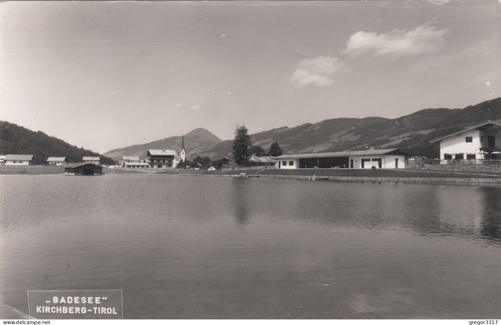 E4815) BADESEE - KIRCHBERG - Tirol - S/W FOTO AK - Kirche Häuser See - Kirchberg